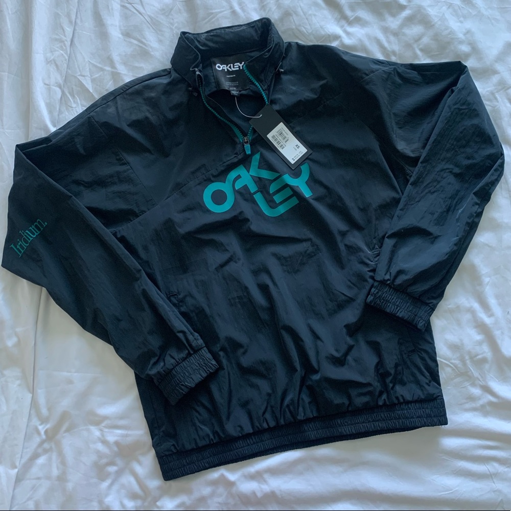 Oakley windbreaker